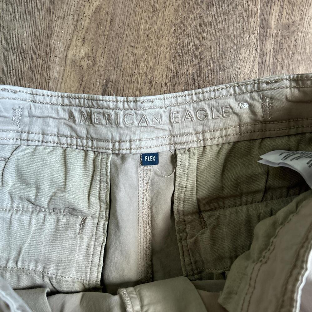 American Eagle Outfitters Cargo Shorts Mens 32 Beige Flex Adjustable Pockets - Picture 4 of 13